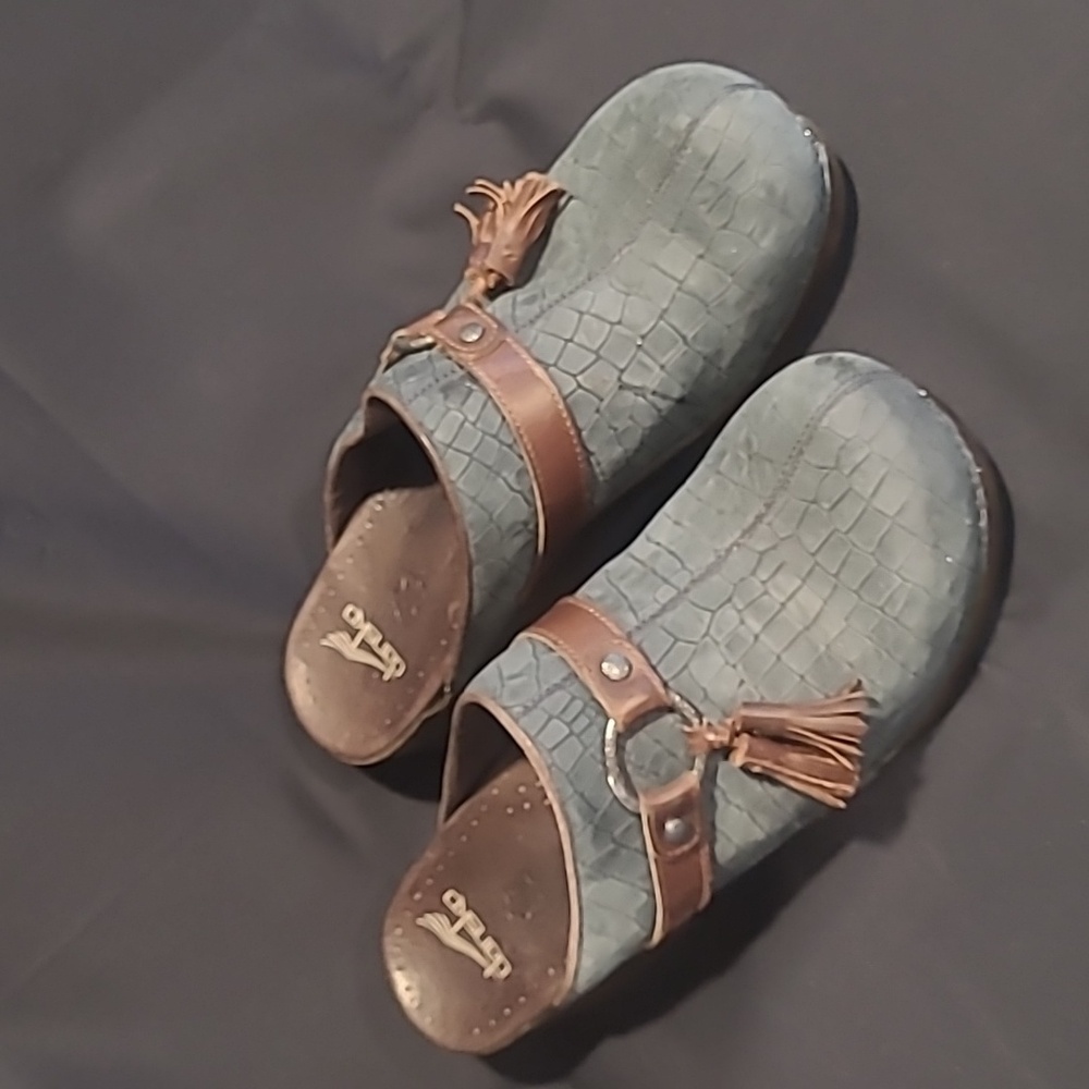 Womens Dansko Clog sz 41
